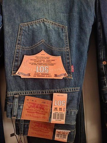 Легендарна модель джинсів Levis- 501 501 фото